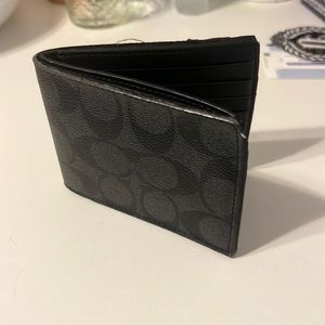 Couch men’s wallet